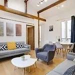 Bright Duplex 3br - Montmartre 아파트 파리
