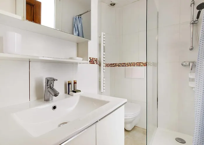 Apartament Bright Duplex 3br - Montmartre Paryż